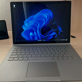 Microsoft Surface Book 2 15