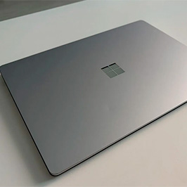 Microsoft Surface Laptop 4